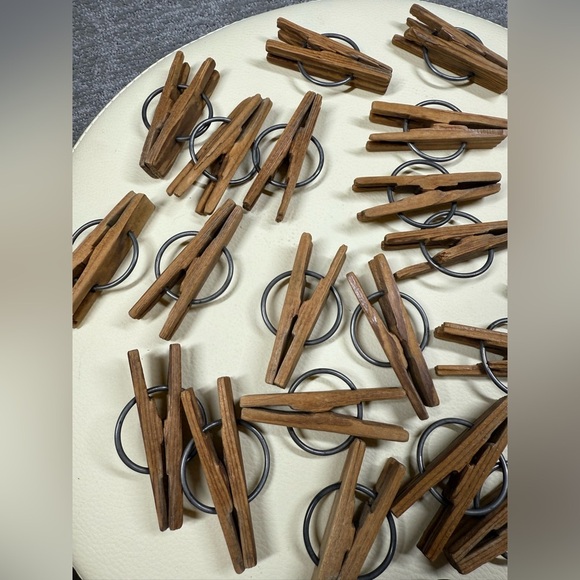 Rare 1800s Wood Clothes Pin Primitive Antique R.E. Hoyt Spring 1887 Set of 25 - Picture 6 of 6